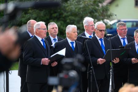 Otvoritev v Mirni Peci (30)